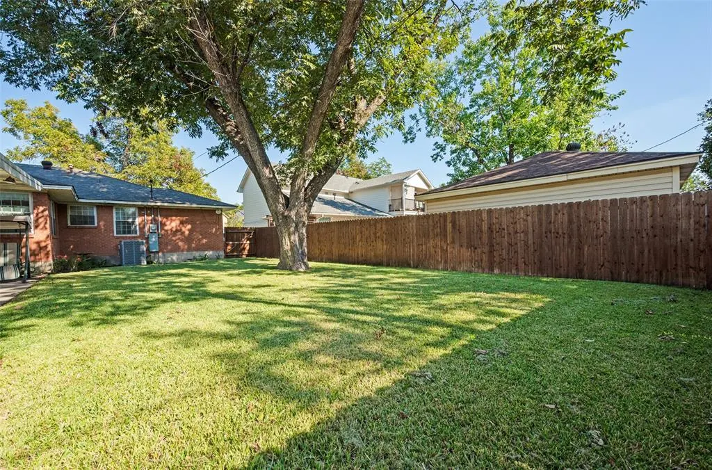 9307 Leaside Drive