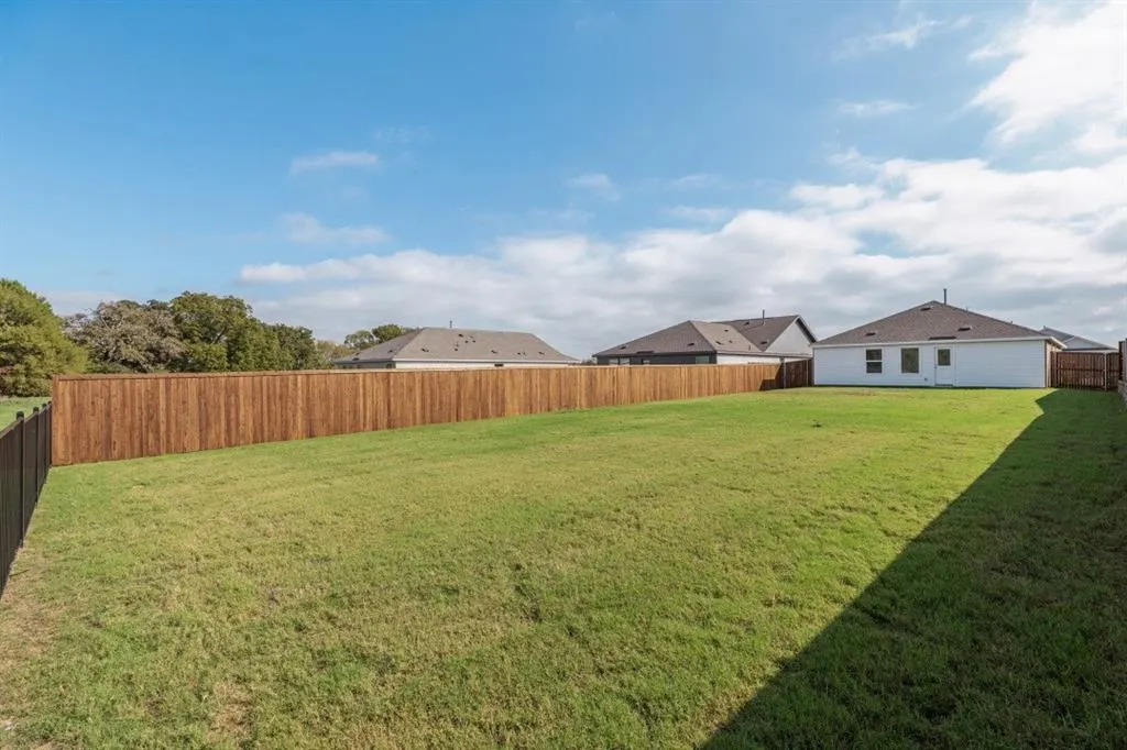 2044 Stable Lane
