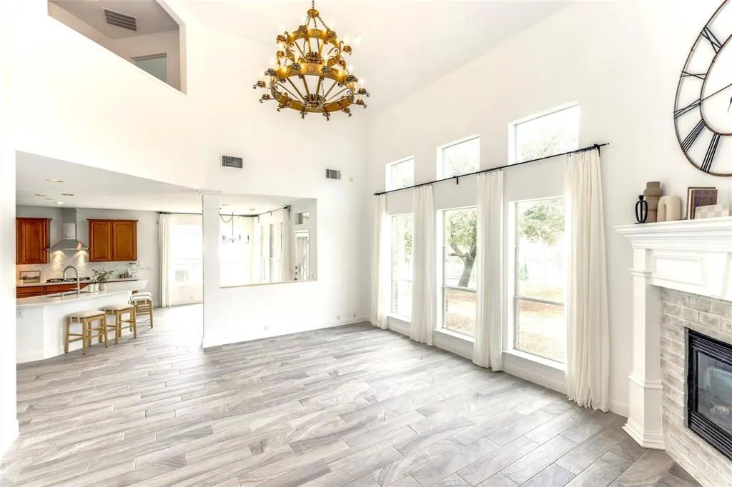 11457 La Cantera Trail