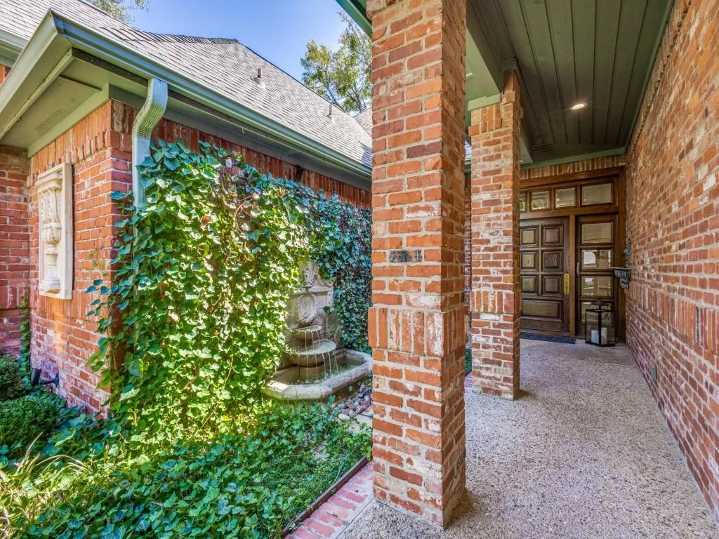 2113 Augusta