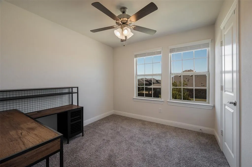 3216 Quartz Road
