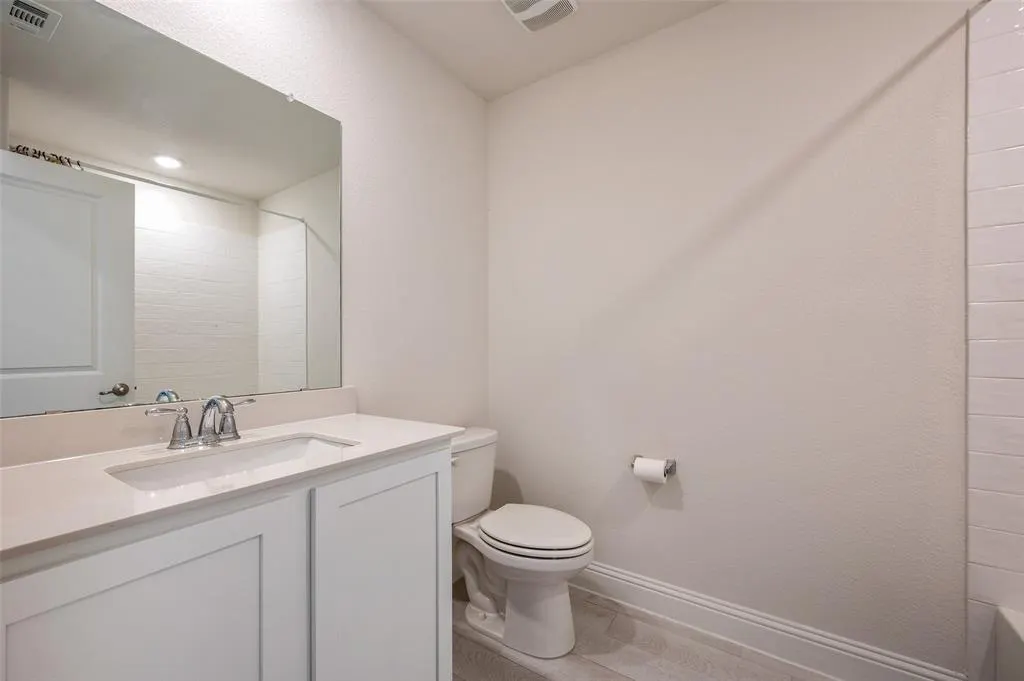 3216 Quartz Road