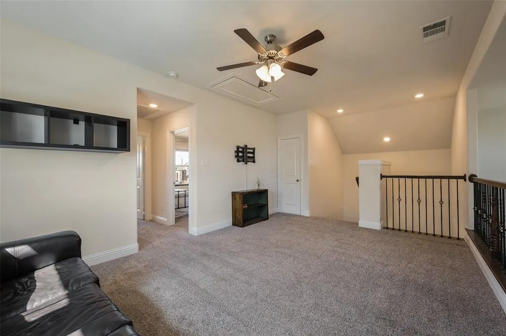 3216 Quartz Road