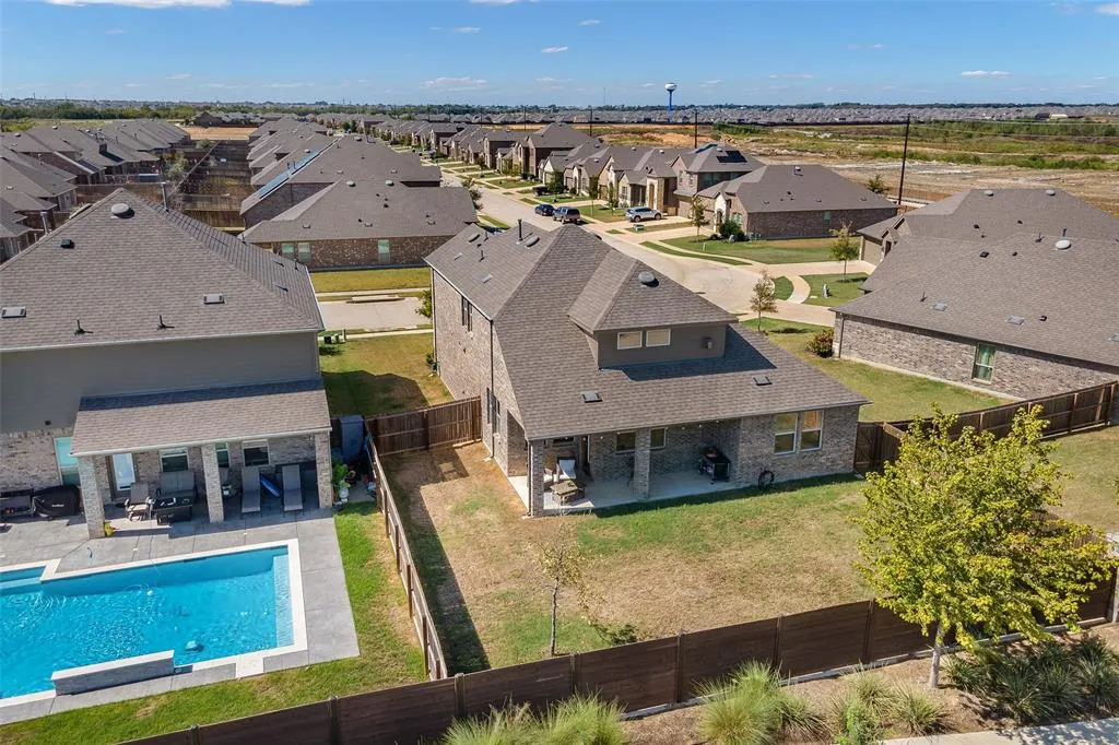 3216 Quartz Road
