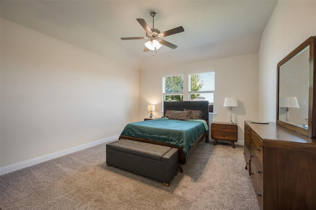 3216 Quartz Road