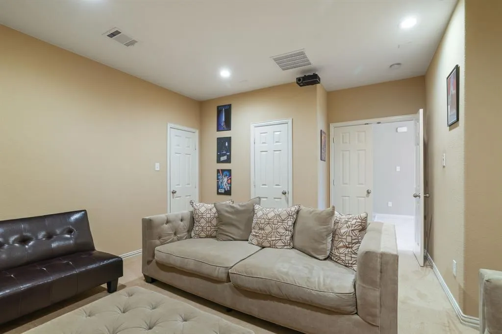 1213 Egret Court