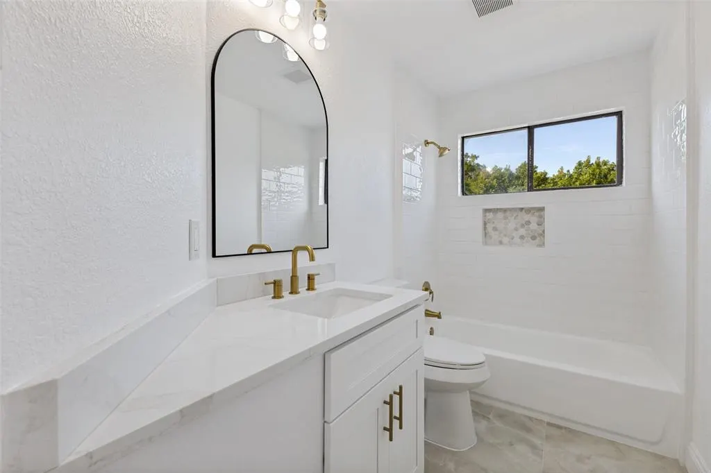 4721 Fallon Place