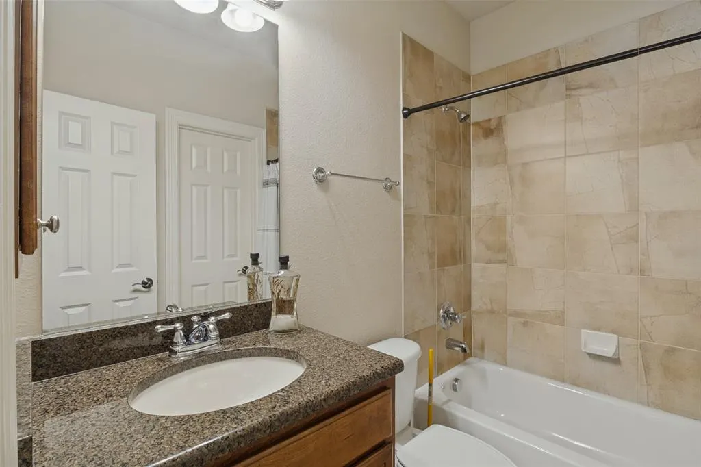 3704 Wycliff Avenue #7