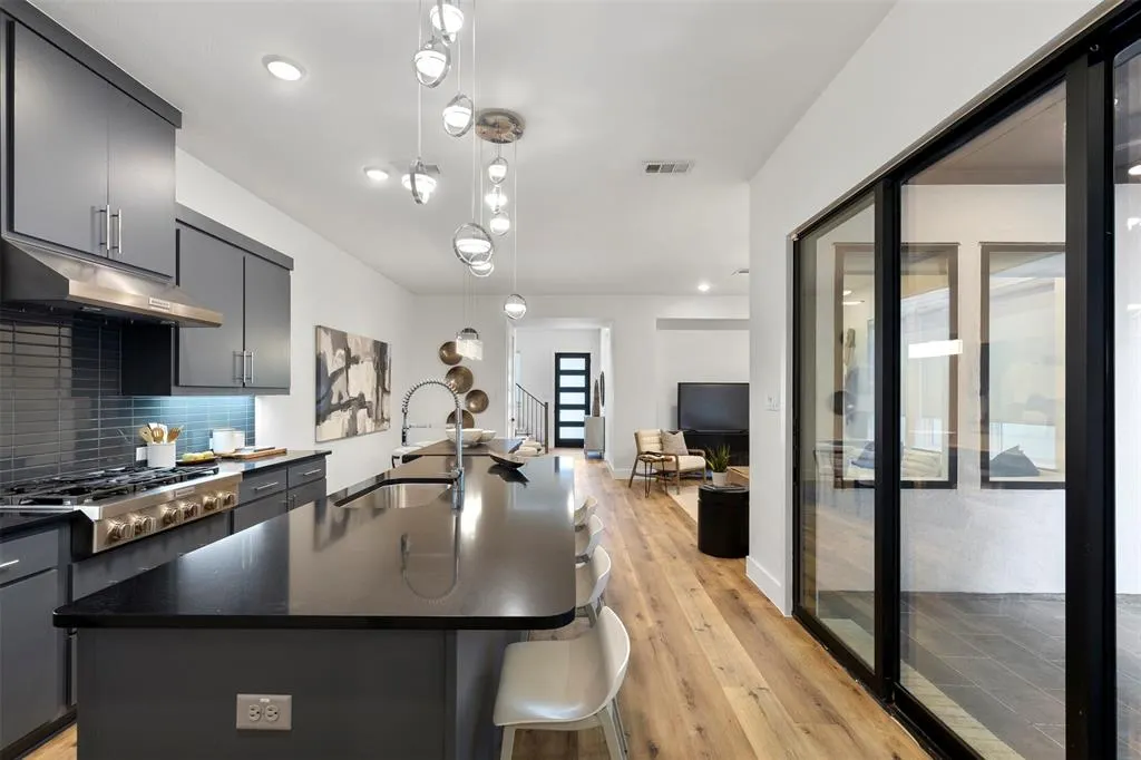 7312 Collin Mckinney Parkway