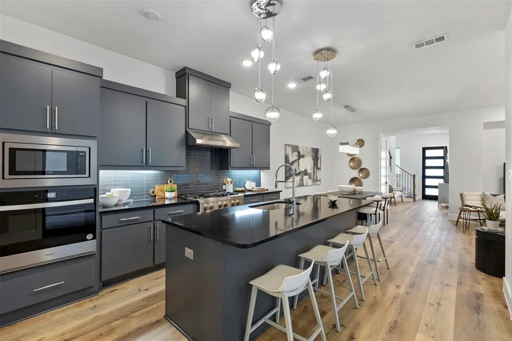 7312 Collin Mckinney Parkway