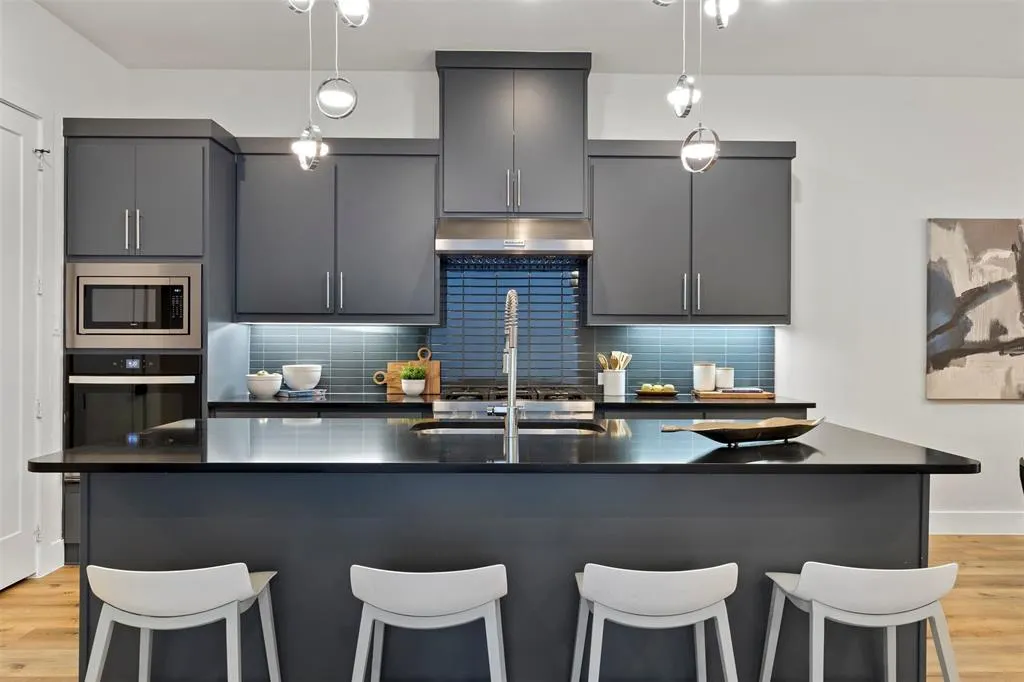 7312 Collin Mckinney Parkway