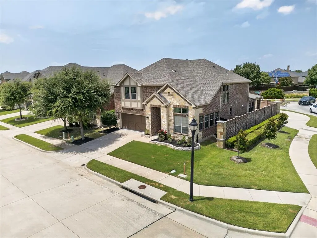 702 Callaway Drive