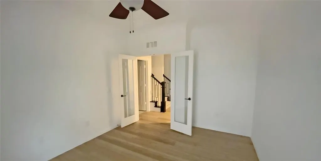 3925 Calderwood Drive