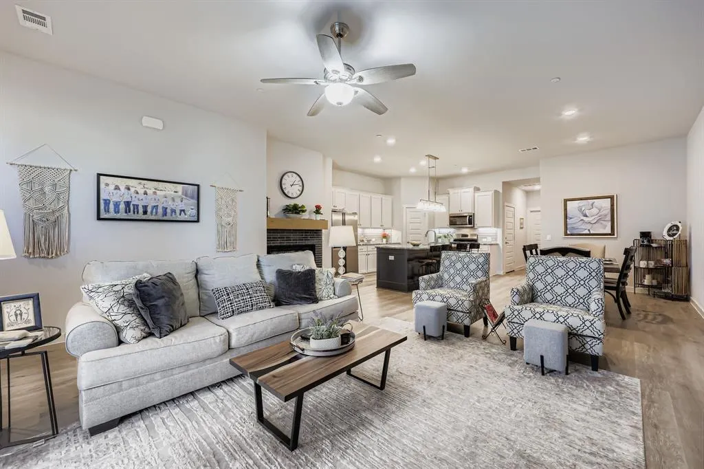 3851 Marigold Lane