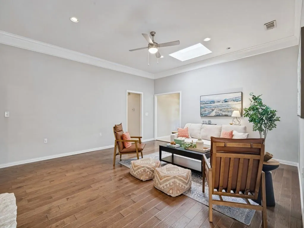 1811 Centenary Drive