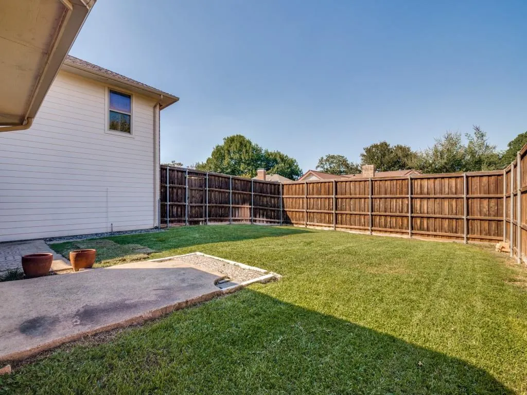 1811 Centenary Drive