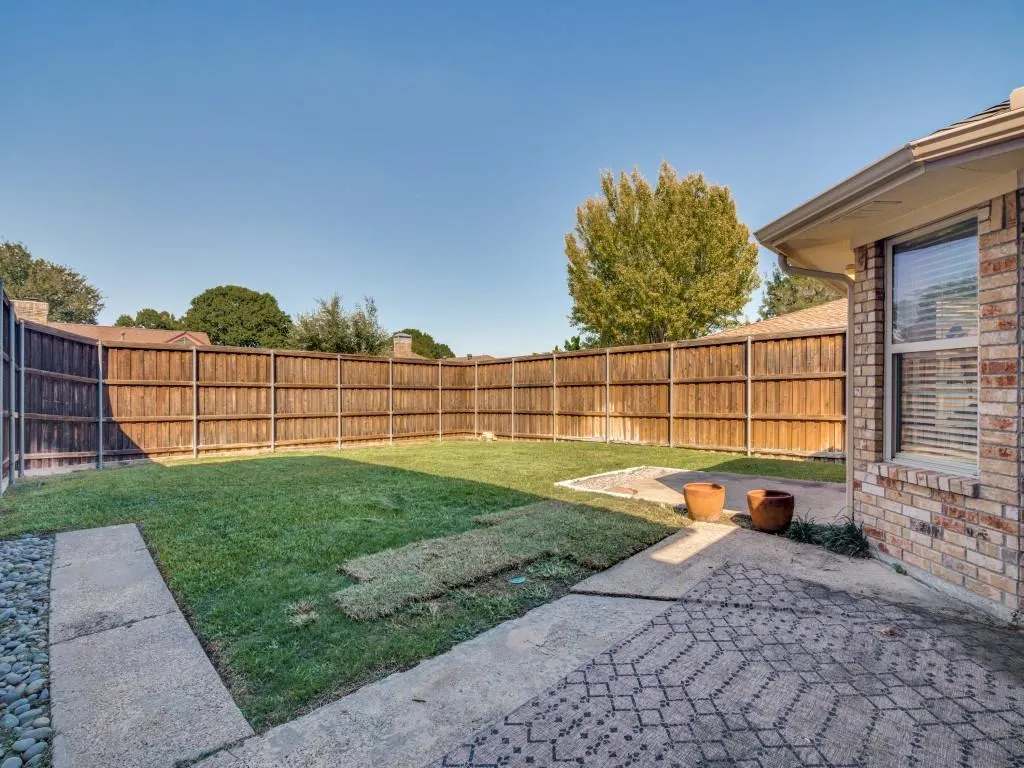 1811 Centenary Drive