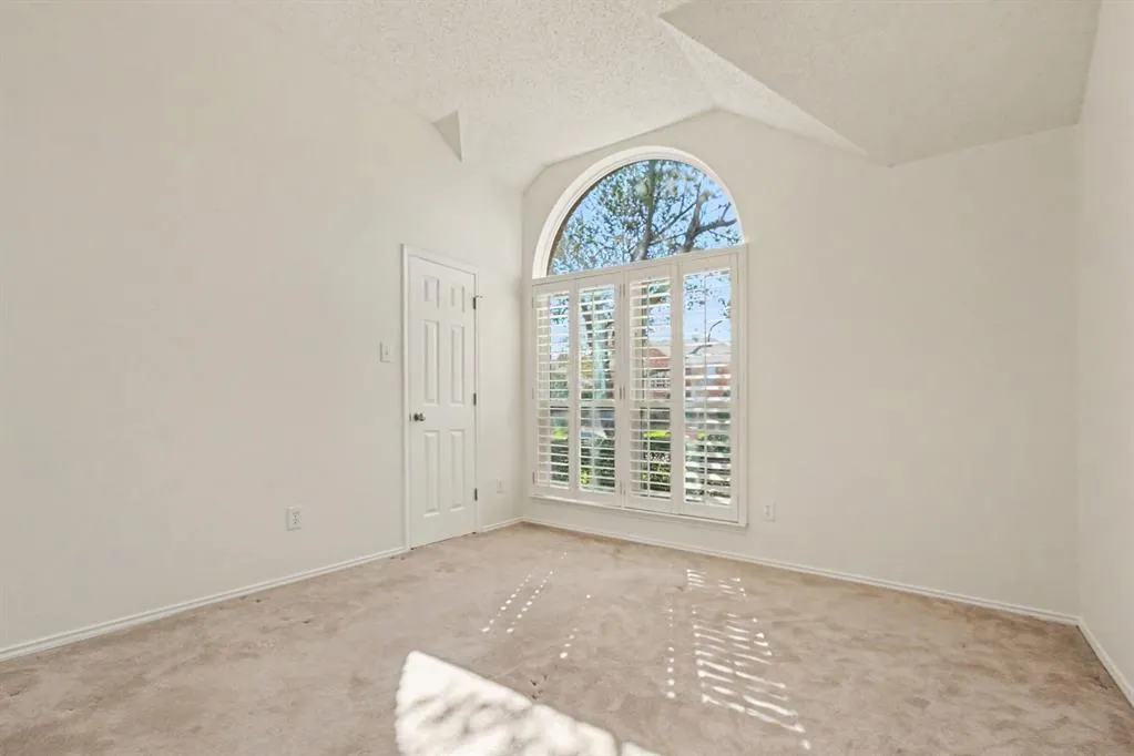 1621 Endicott Drive