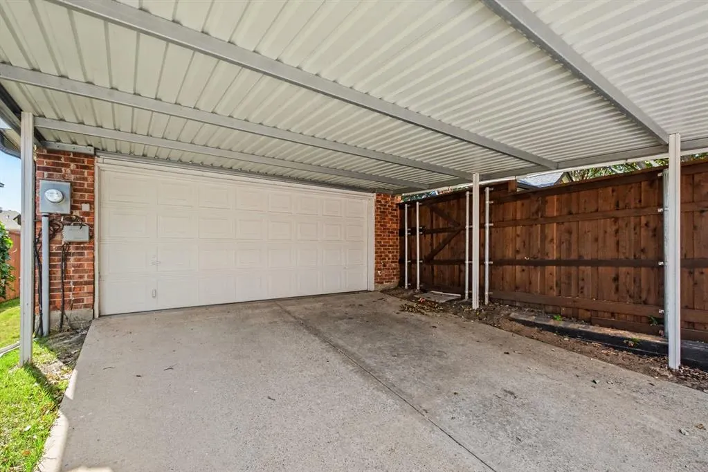 1621 Endicott Drive