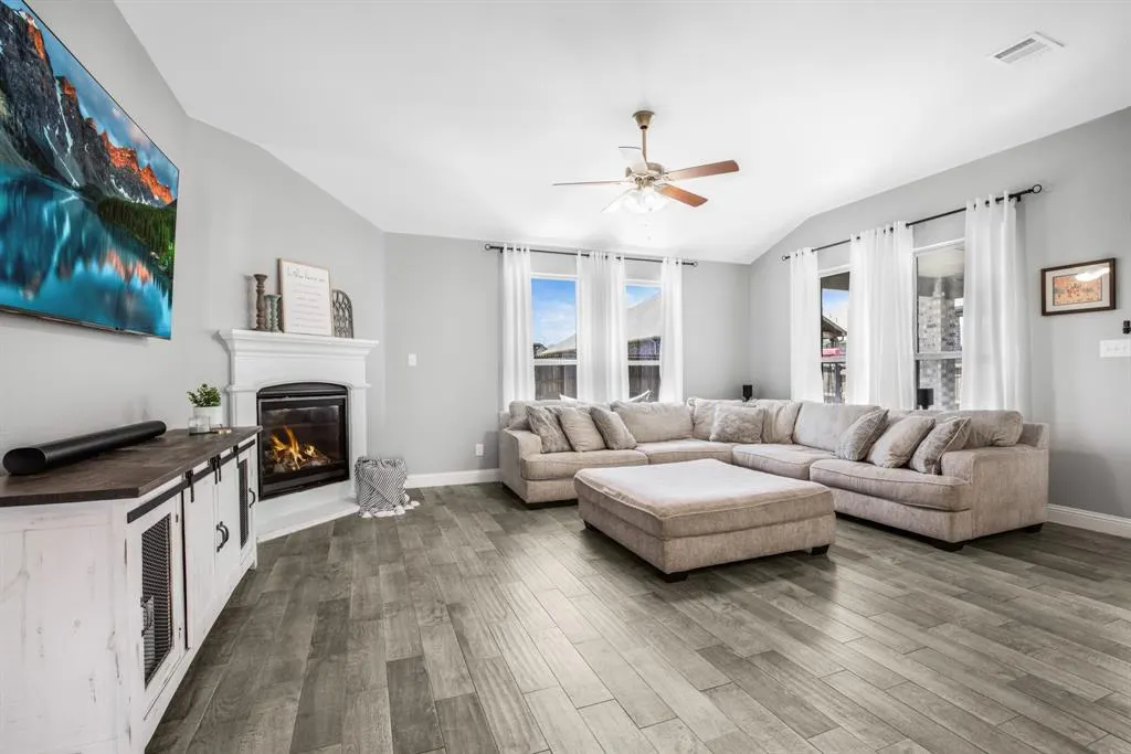 2801 Cerro Ranch Road