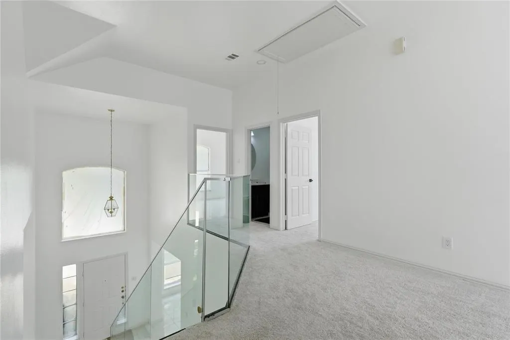 5001 Spicewood Drive
