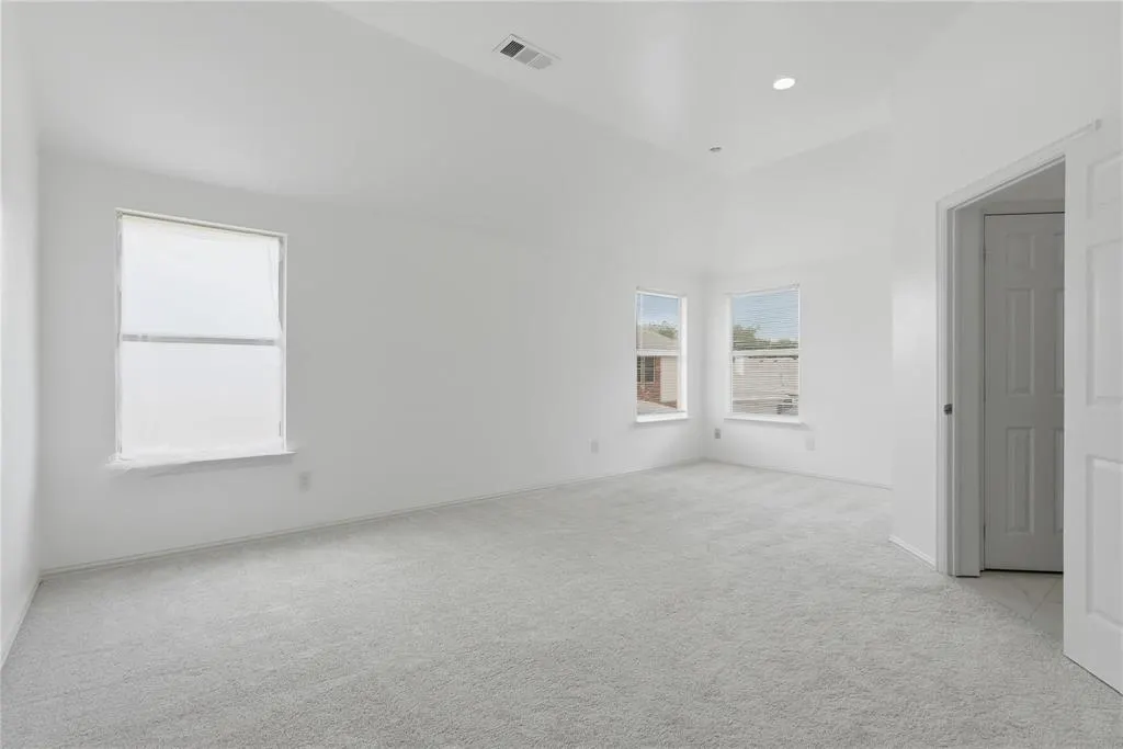 5001 Spicewood Drive