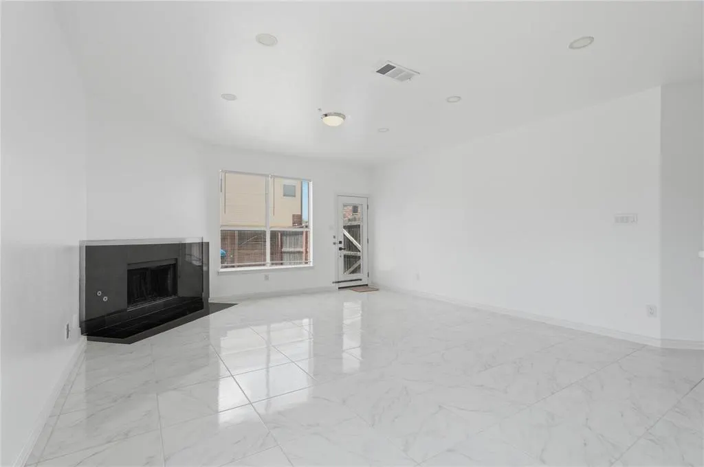 5001 Spicewood Drive
