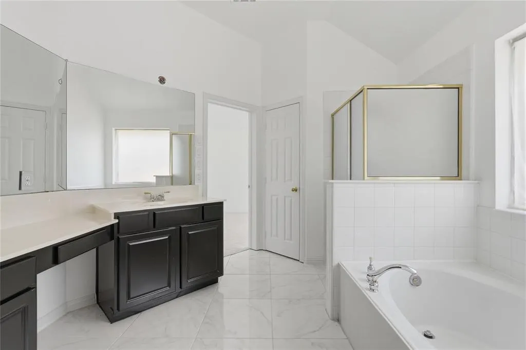 5001 Spicewood Drive