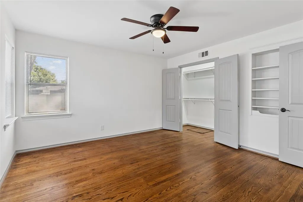 6404 E Lovers Lane