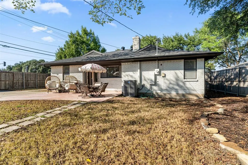6404 E Lovers Lane