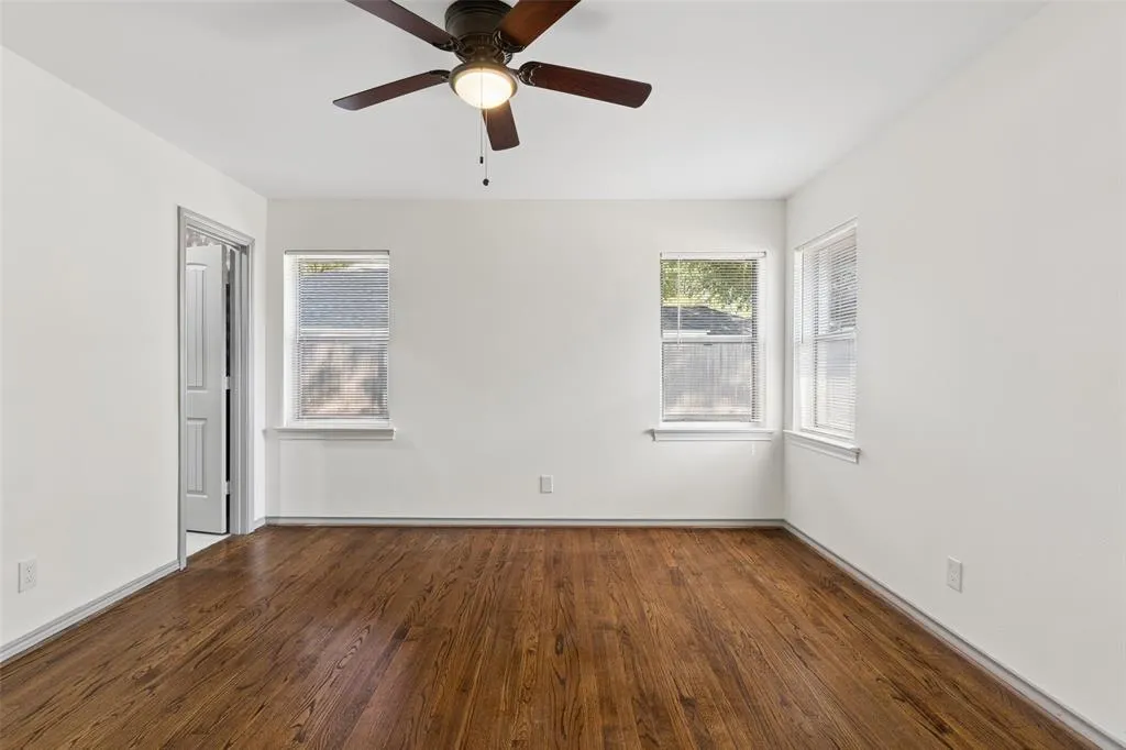 6404 E Lovers Lane