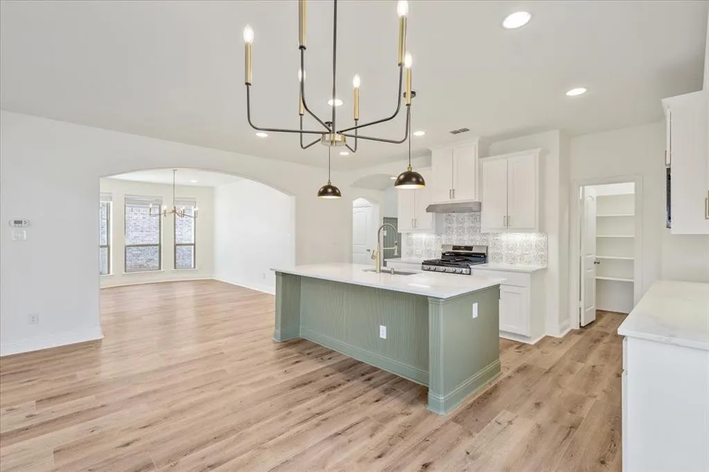 3621 Wagon Wheel Way