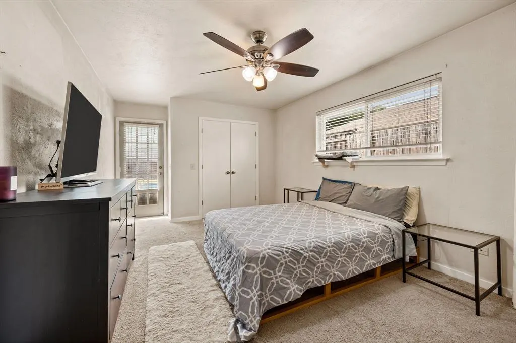 2405 Ridgewood Drive