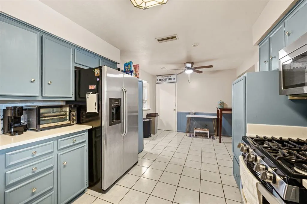 2405 Ridgewood Drive