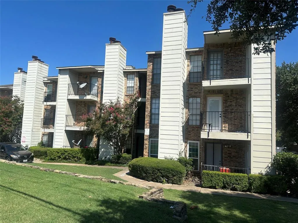7621 Mccallum Boulevard #108
