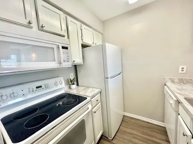 7621 Mccallum Boulevard #309