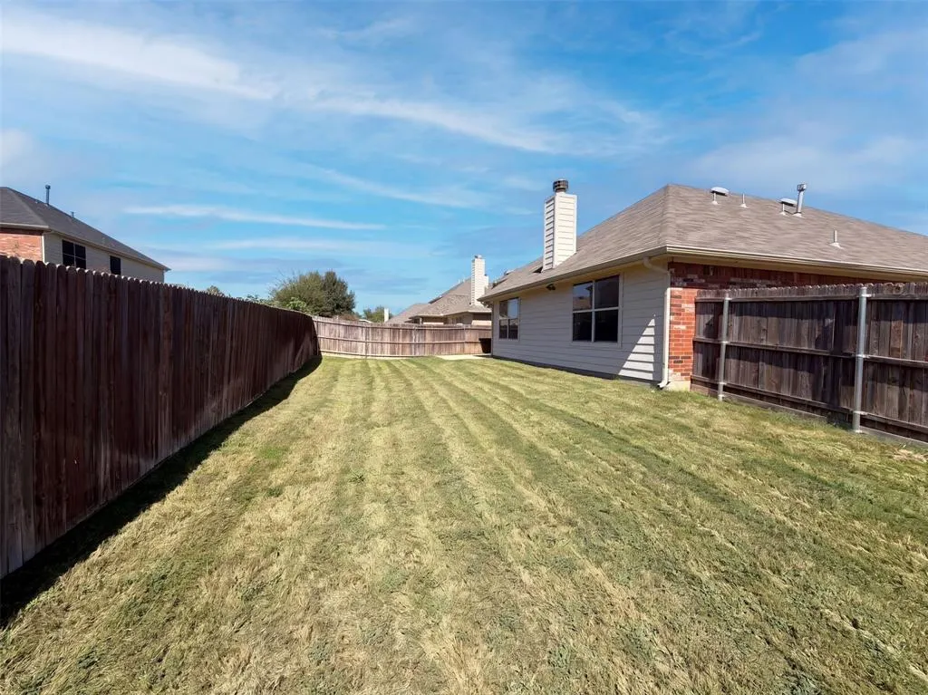 5327 Lake Gardens Drive
