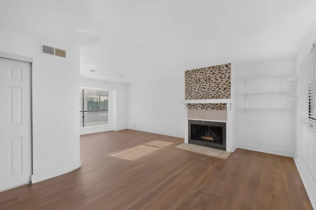 5710 Leona Avenue #9