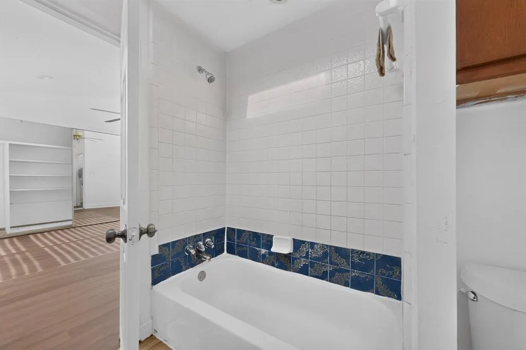 5710 Leona Avenue #9