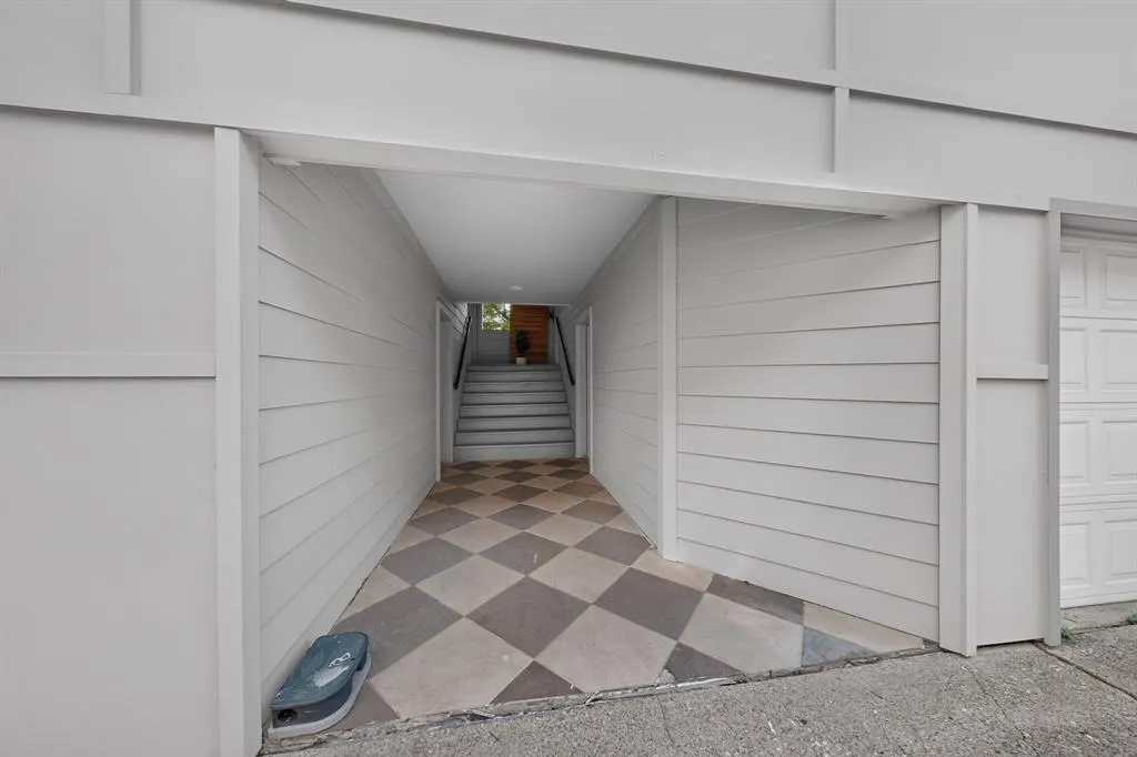 5710 Leona Avenue #9