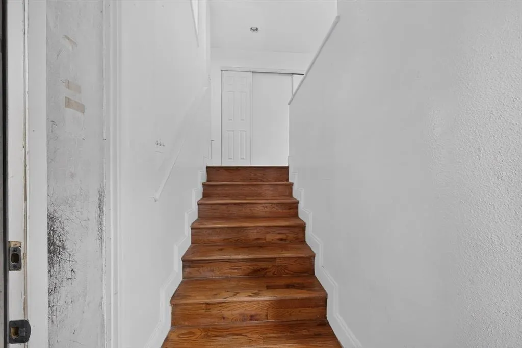 5710 Leona Avenue #9