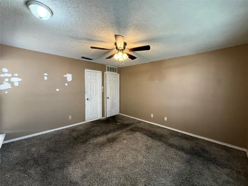 8837 Saint Thomas Circle
