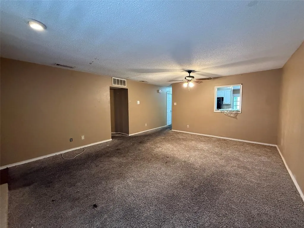 8837 Saint Thomas Circle