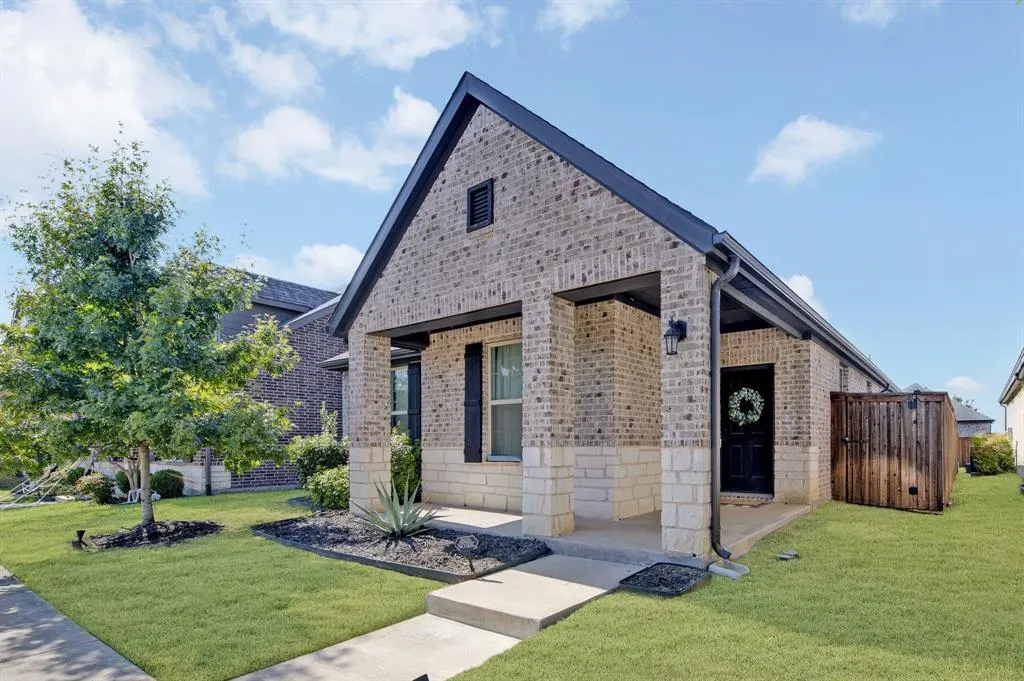 2116 Barx Drive