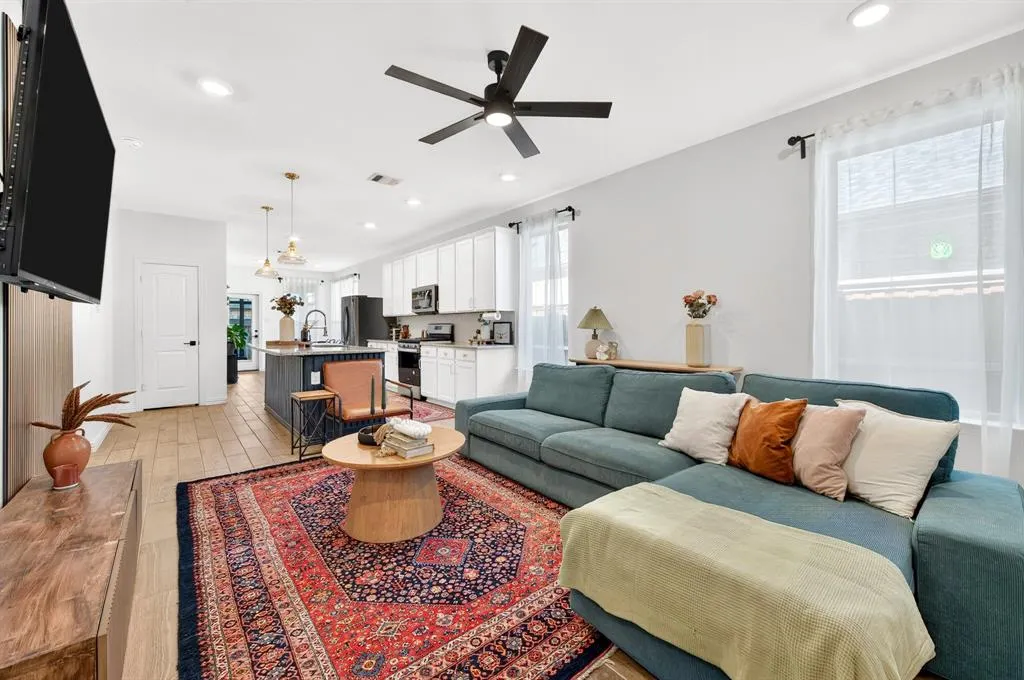 2116 Barx Drive