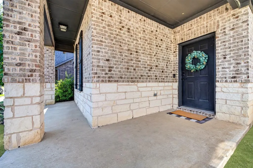2116 Barx Drive