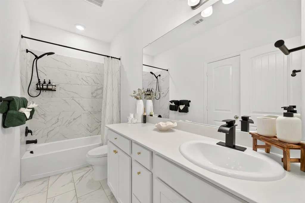 2116 Barx Drive
