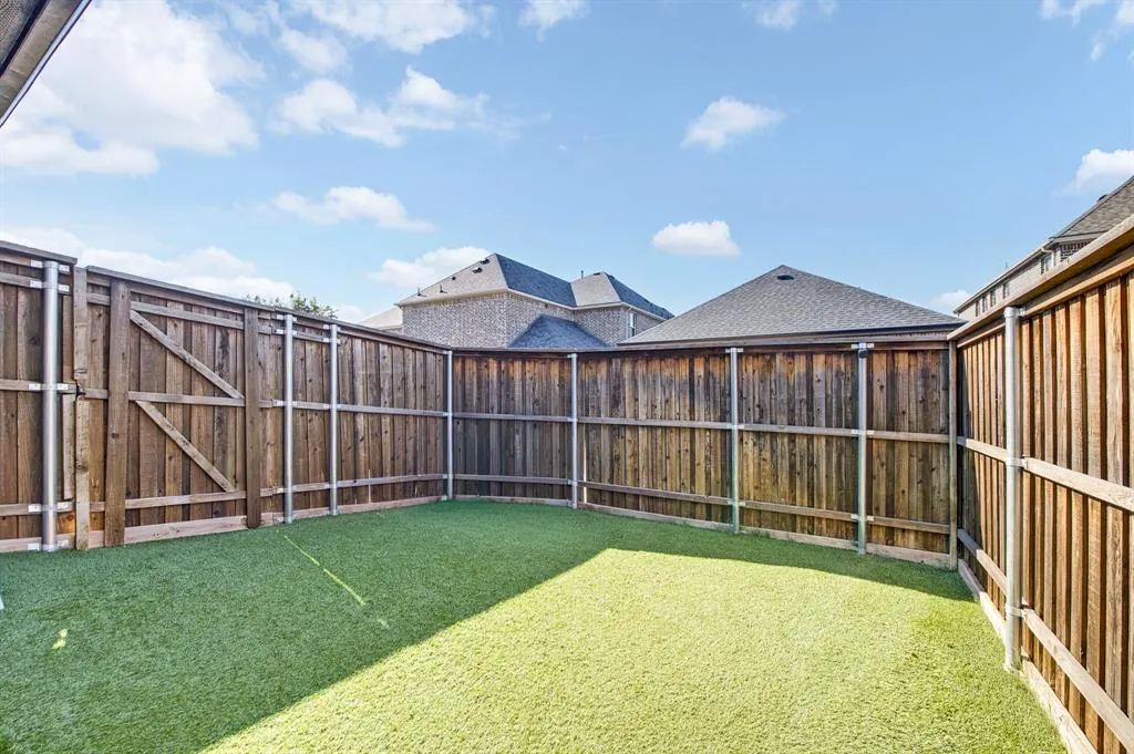2116 Barx Drive