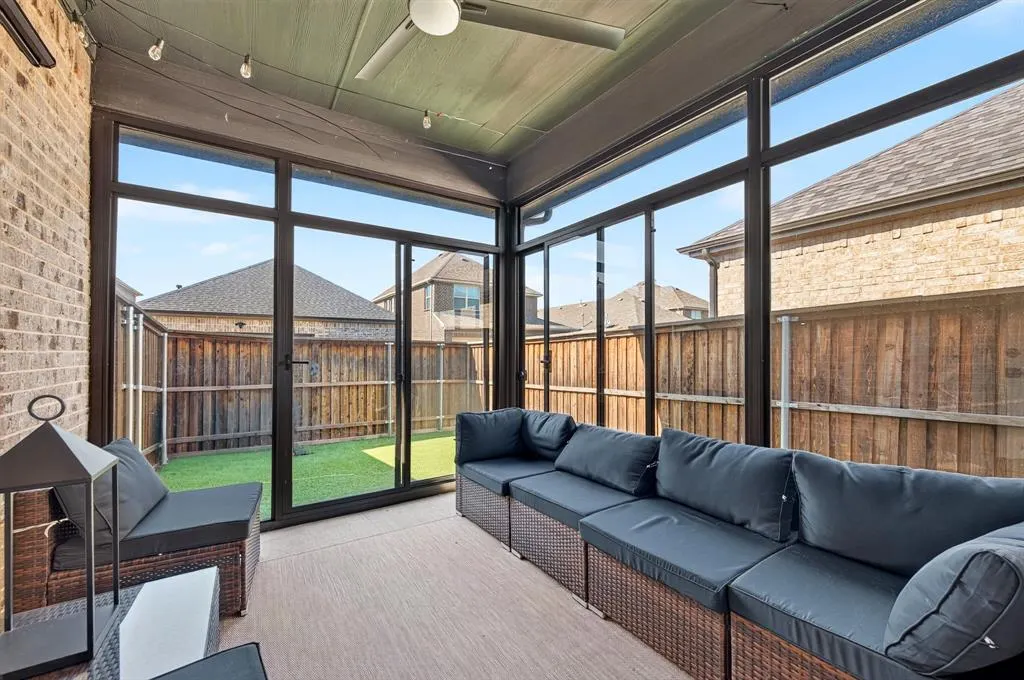 2116 Barx Drive