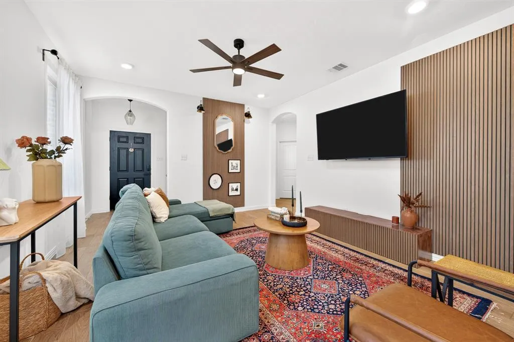2116 Barx Drive